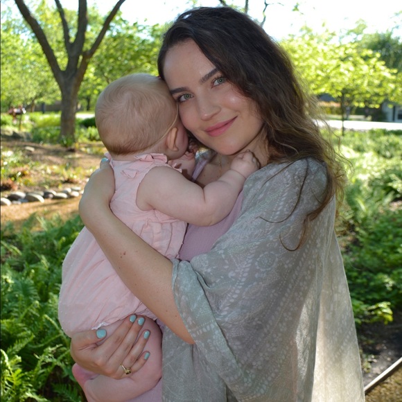 Meet your Posher, Alex - Picture 2 of 3